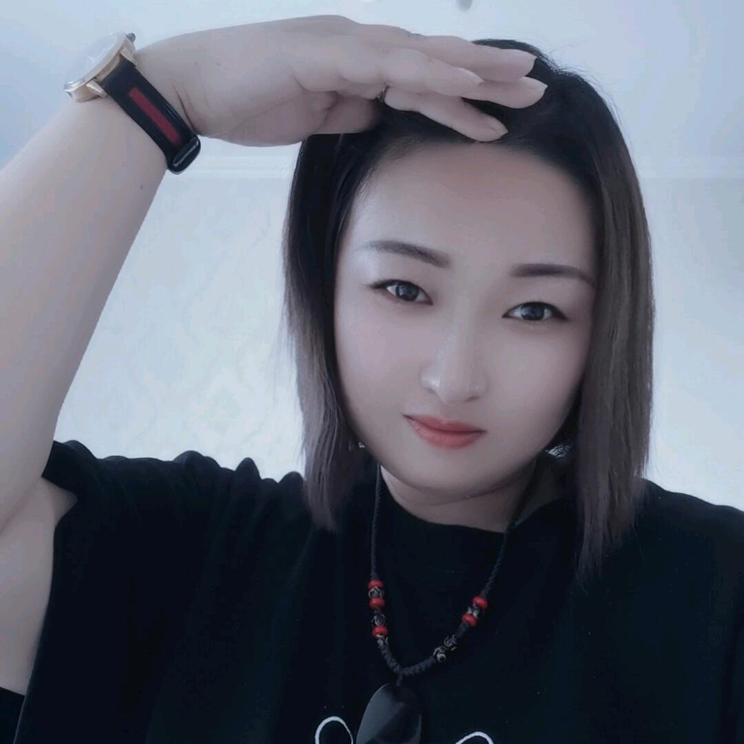 🙏 小鱼夏天水中游🙏