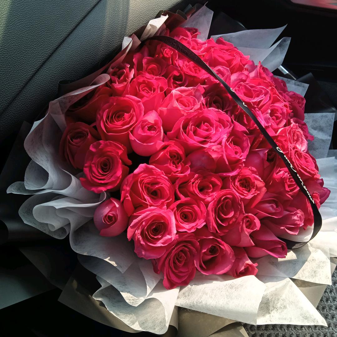 小斌哥解压直播间