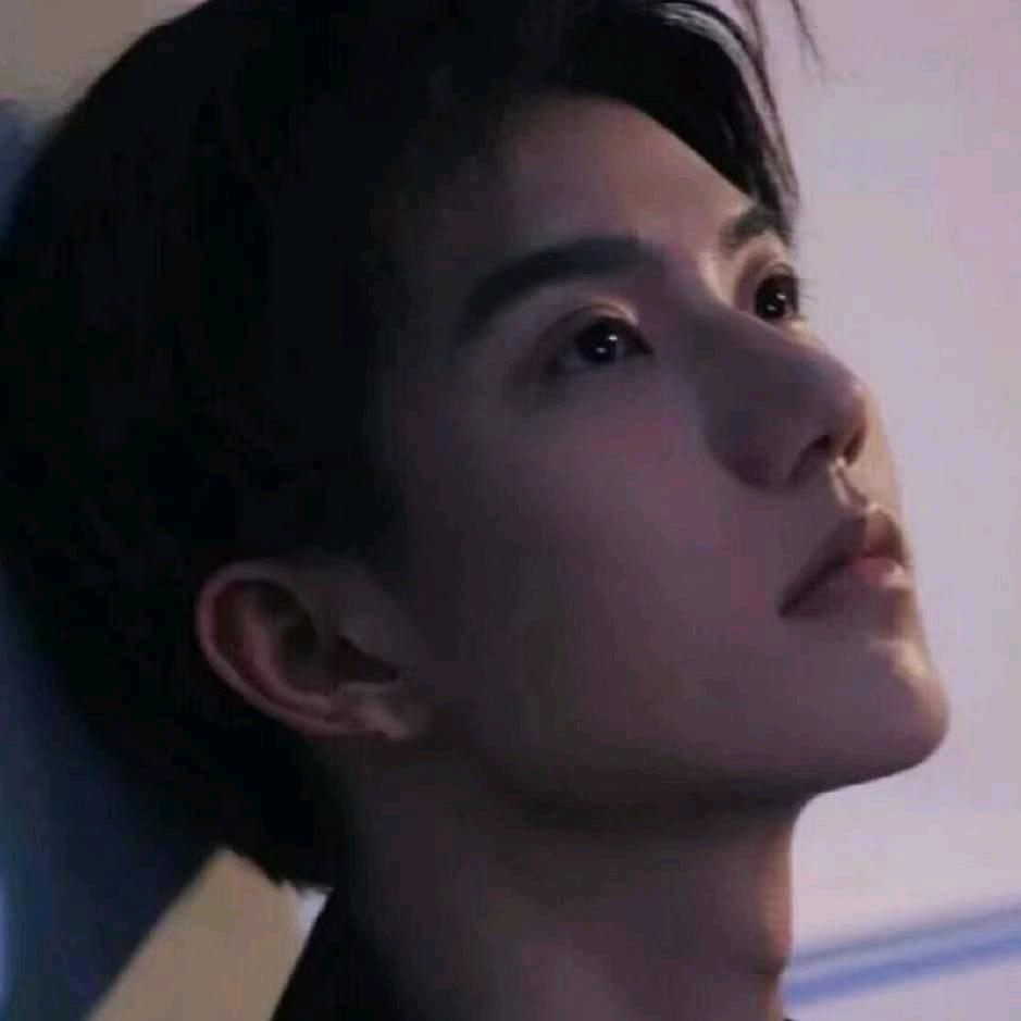 睡不着骨折恢复中.........