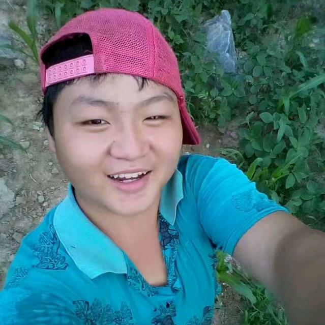 手握日月摘星辰，世间无我这般人