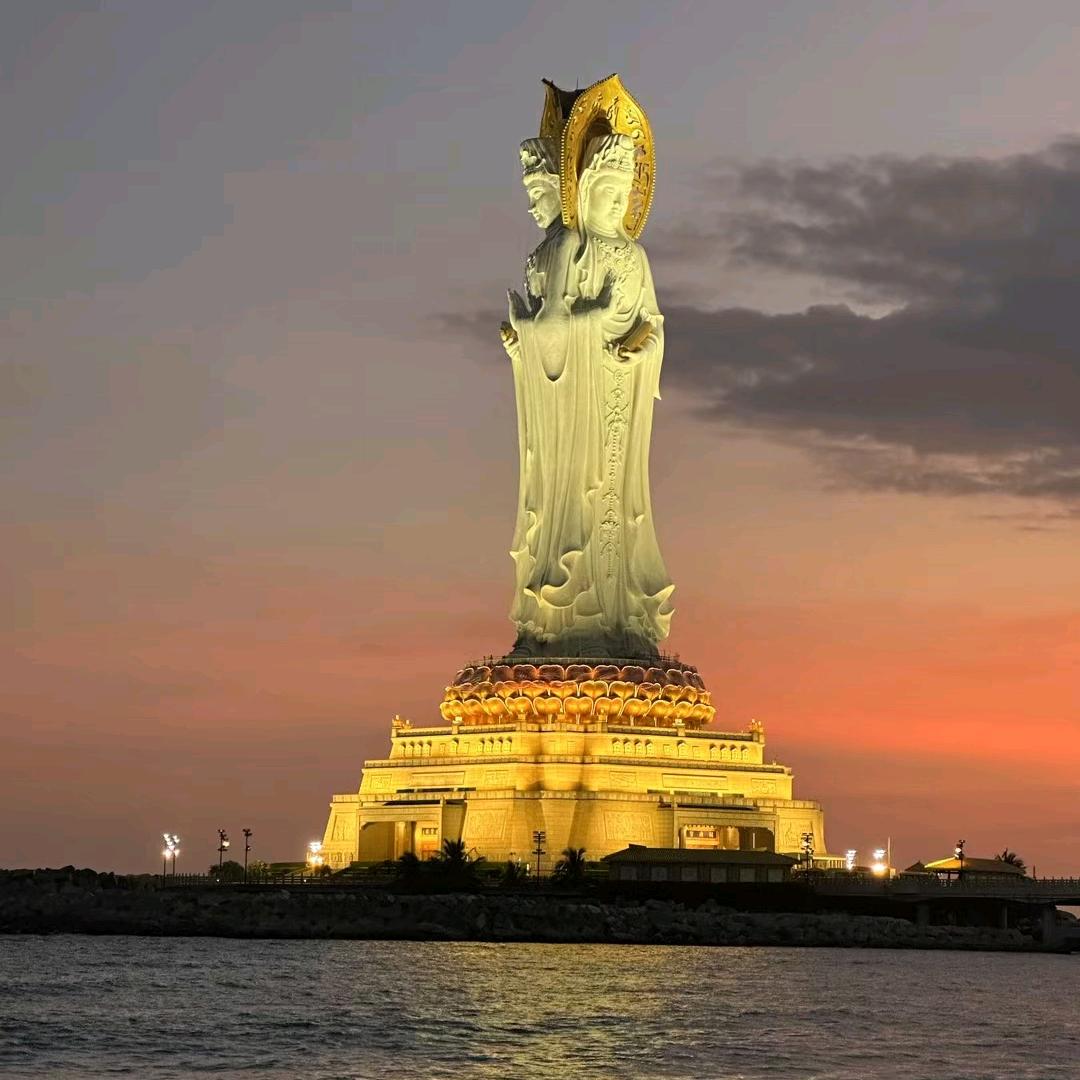 纤陌酒吧