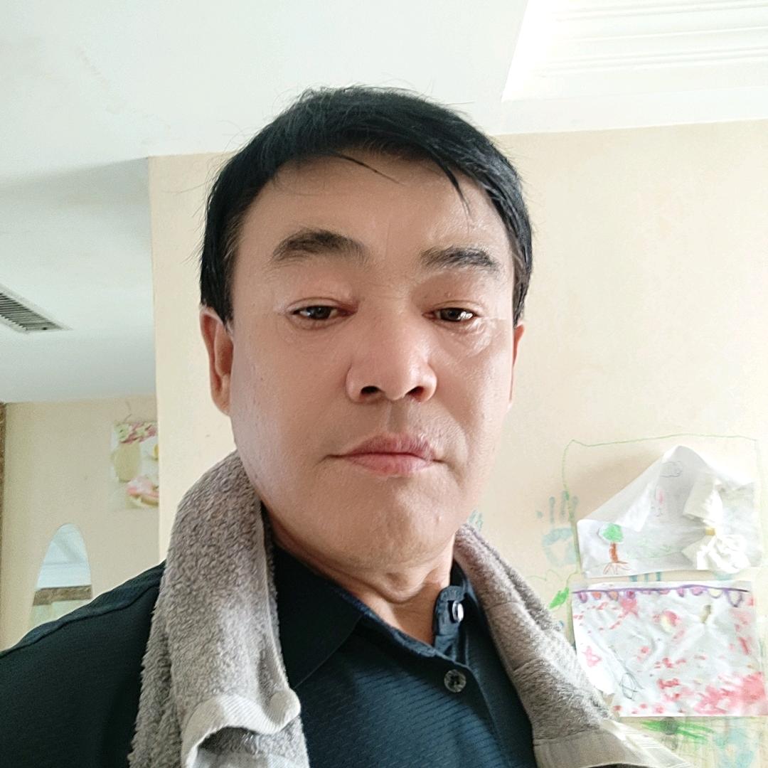 情怀勇哥，晚上九点十分开播