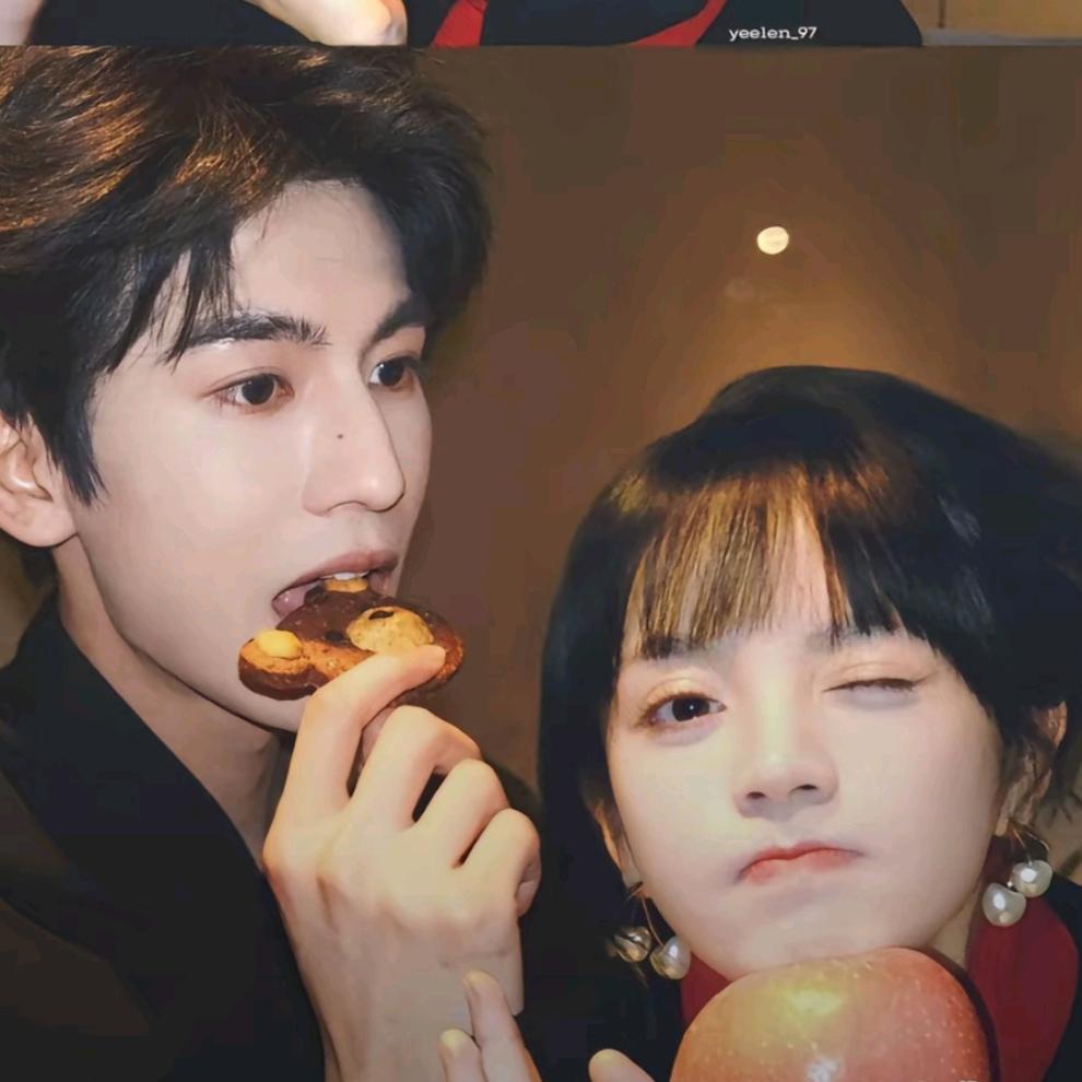 甜酒兔爱吃果子