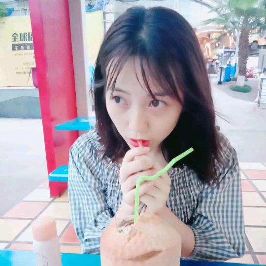 小霞爱牵线