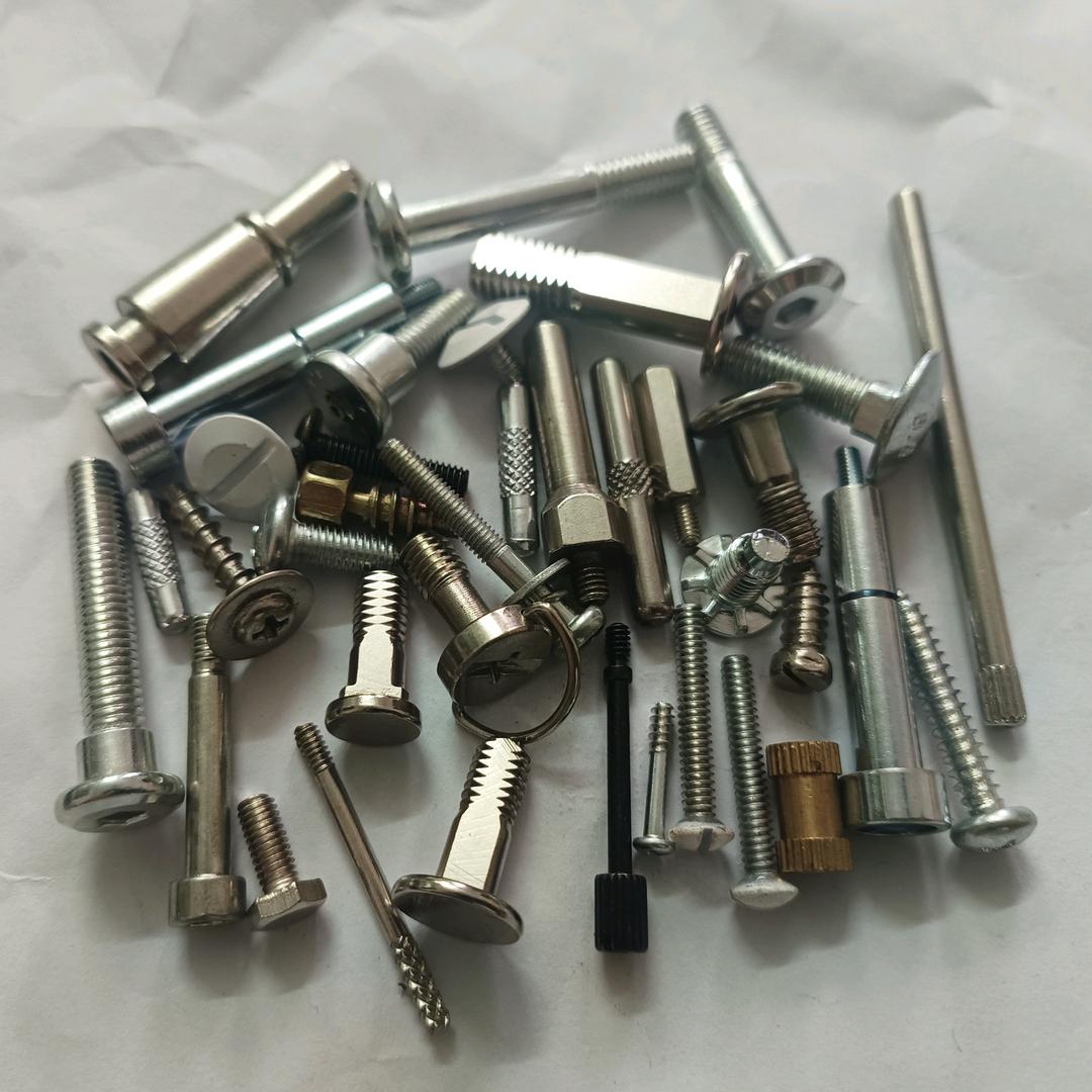 东莞非标螺丝定制（许先生）