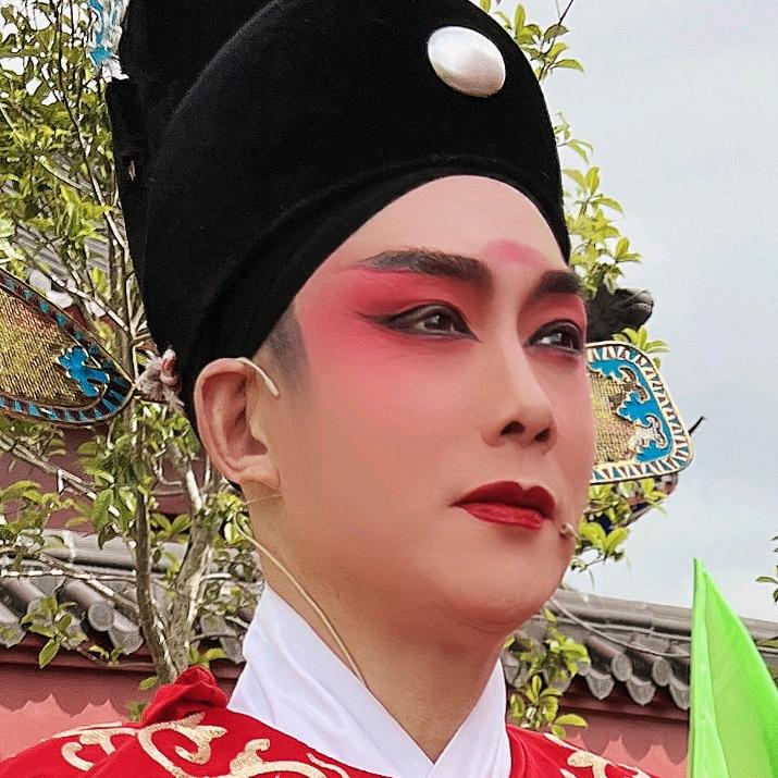 白相成