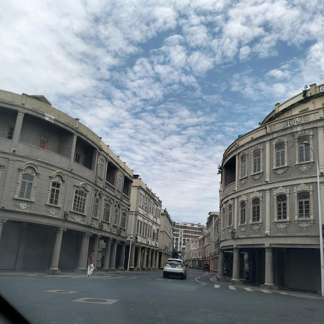 只有把自己封闭！！自己是清醒的！！！