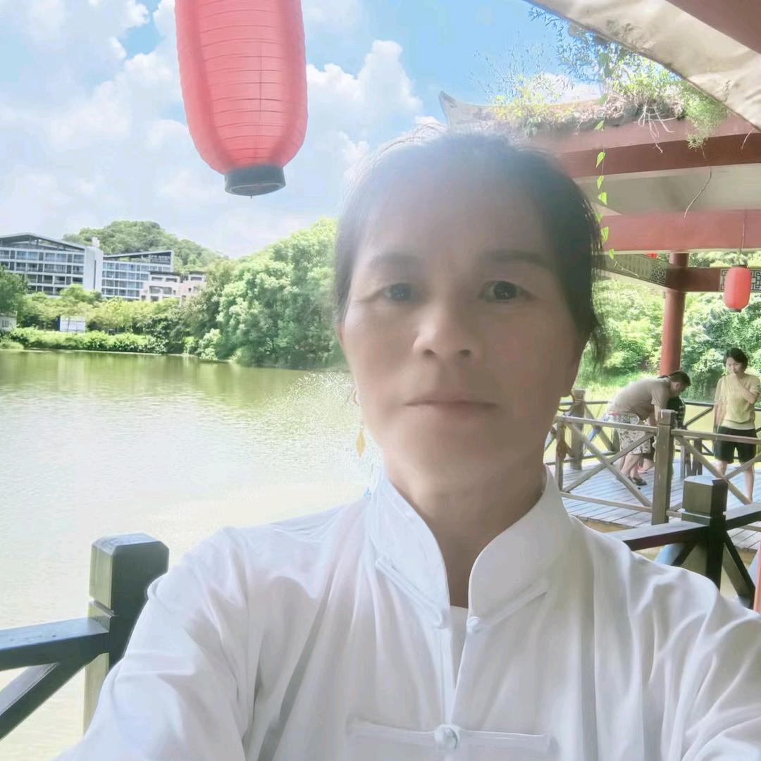 梅大姐