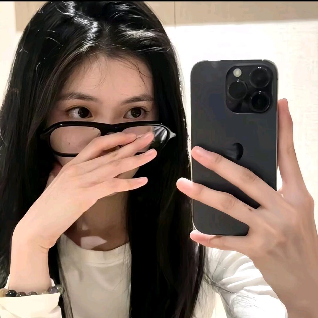 창 밖.