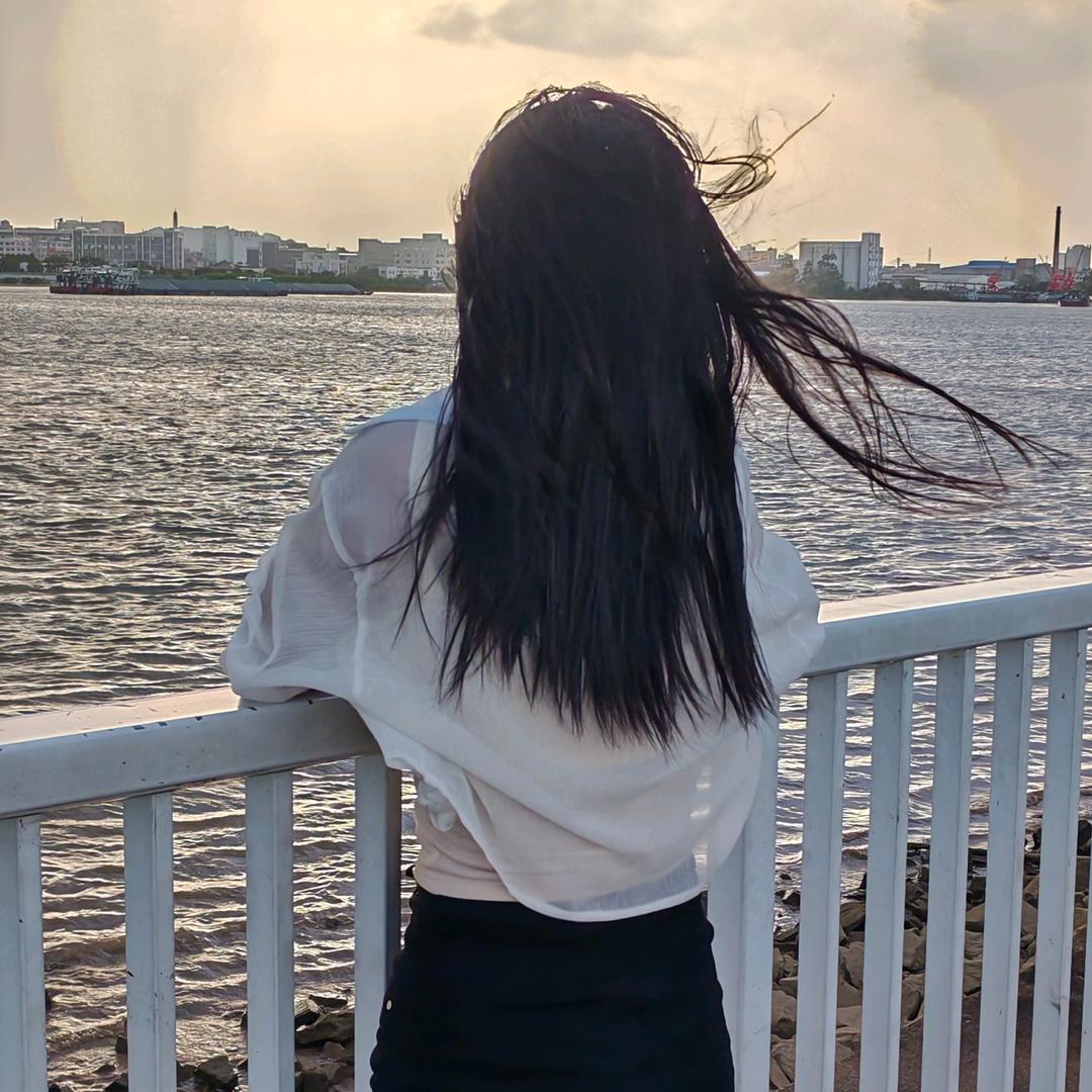 娟☘️