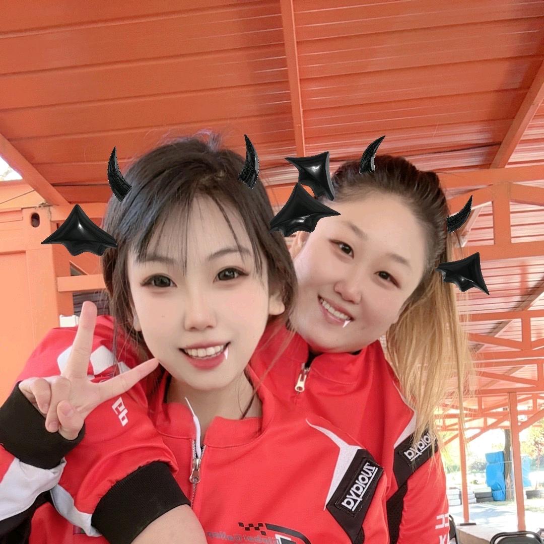 小欣小浩潮流精品店