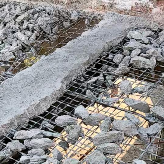 合川拆除，河沙，水泥，