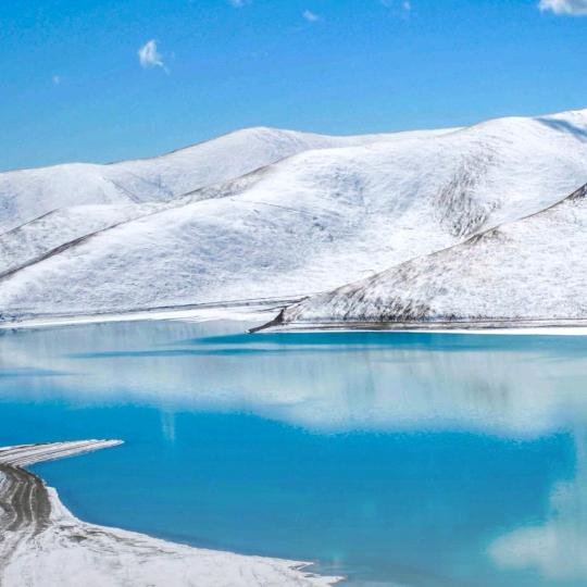 莫道前路云雾深