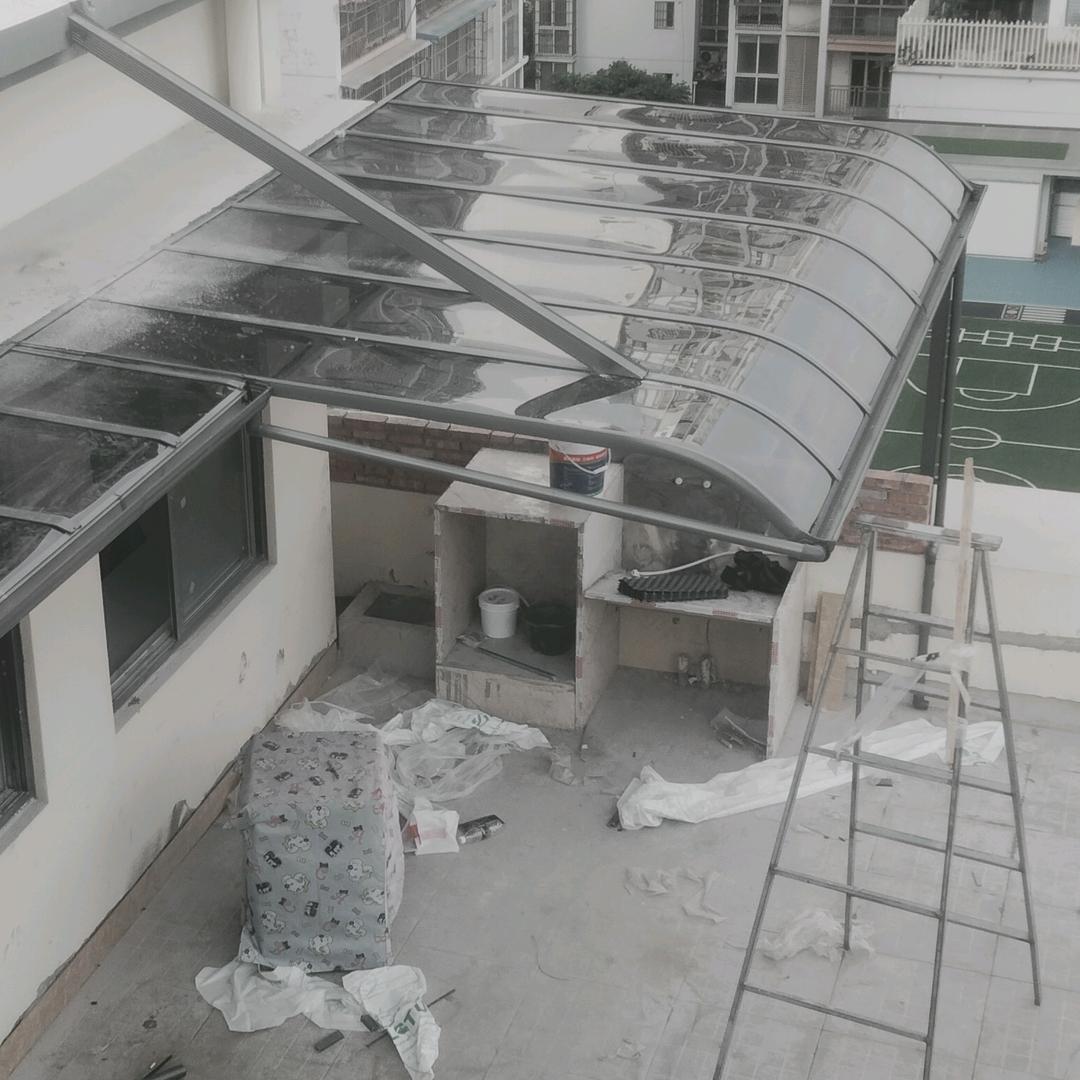 绵阳市三台县高低端门窗、欧式遮阳玻璃栏杆