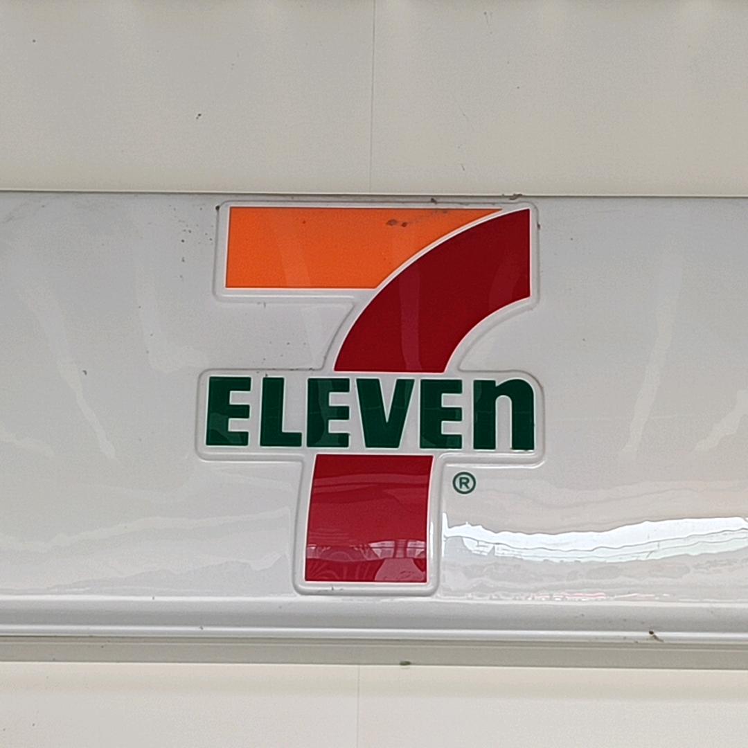 711吾悦广场店