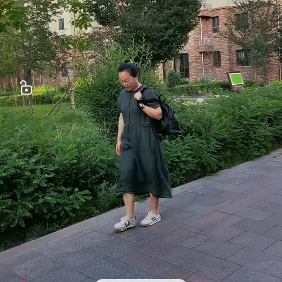 麦子（嘻嘻）