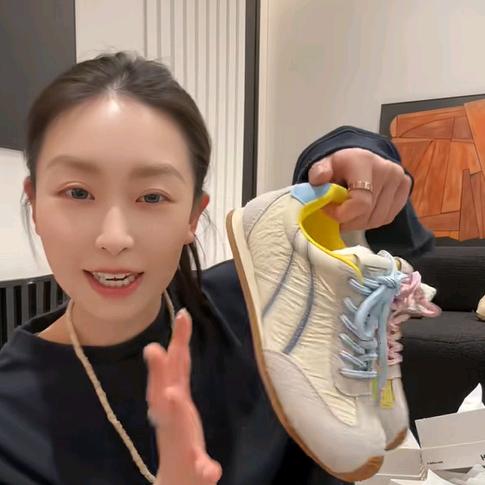 H55潮鞋集成店Media-直播返场