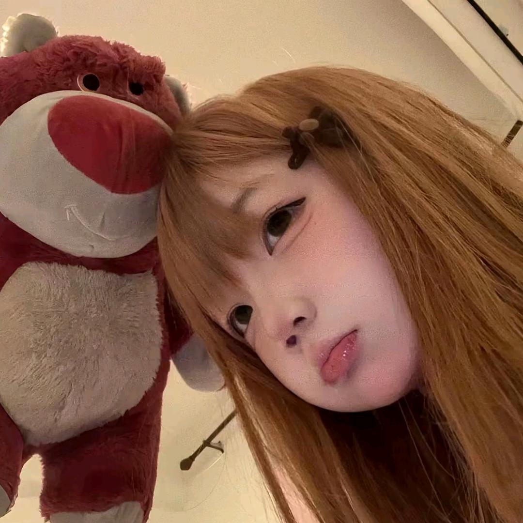 有点小忧郁•Ⱉ•