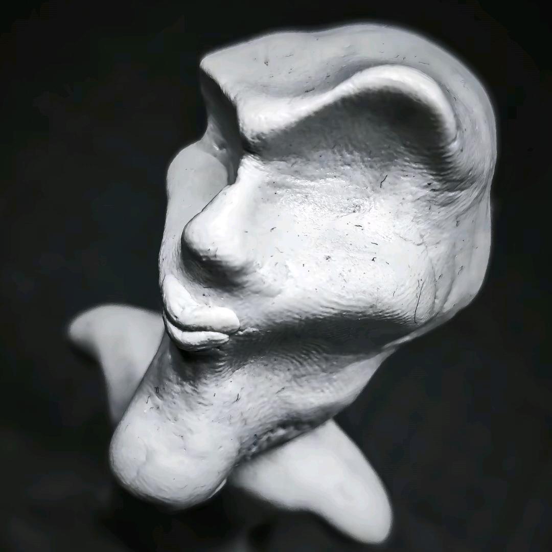 不遇知音玉玲珑