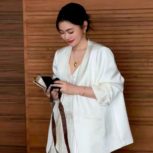 大婉酱微胖定制(穿搭日记)