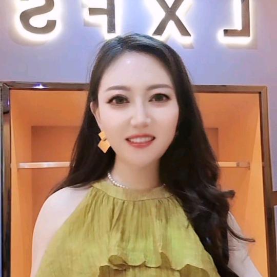 保基恋寻服饰