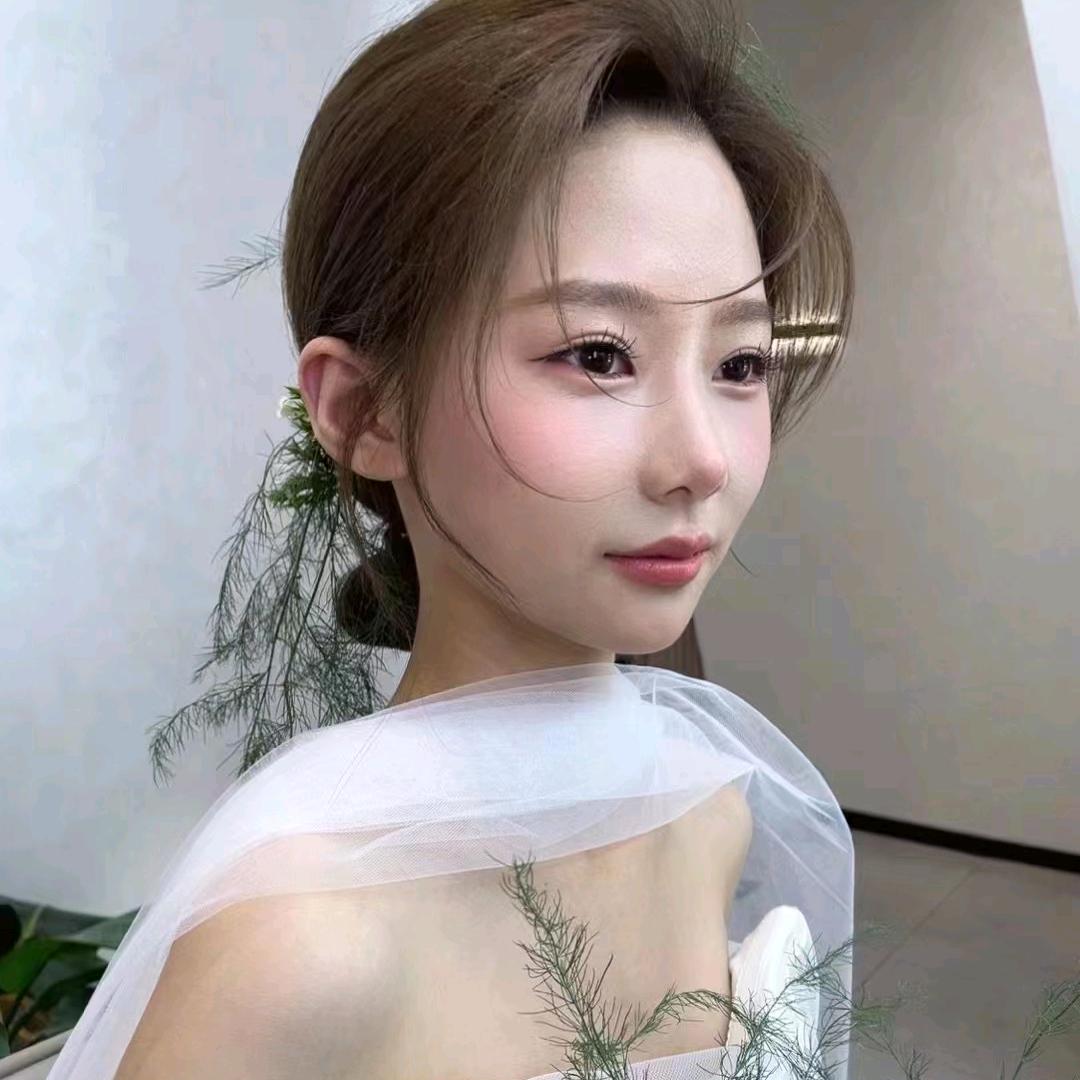 绛县For  love化妆师田田-招学员