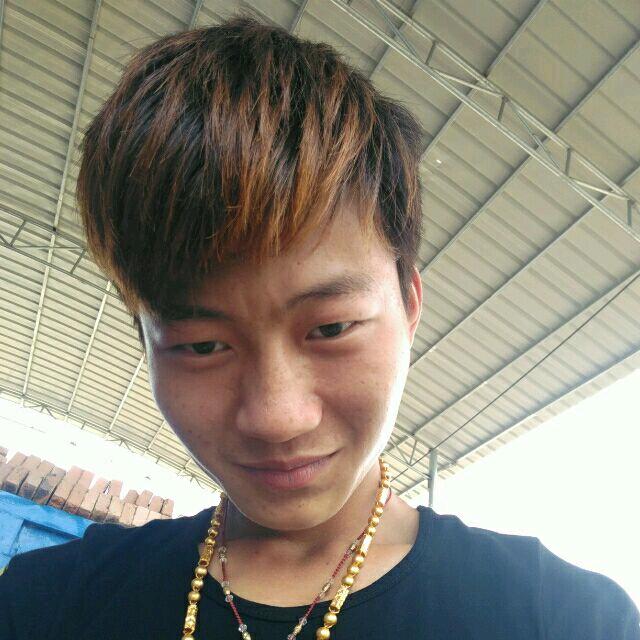 开飞机的小王
