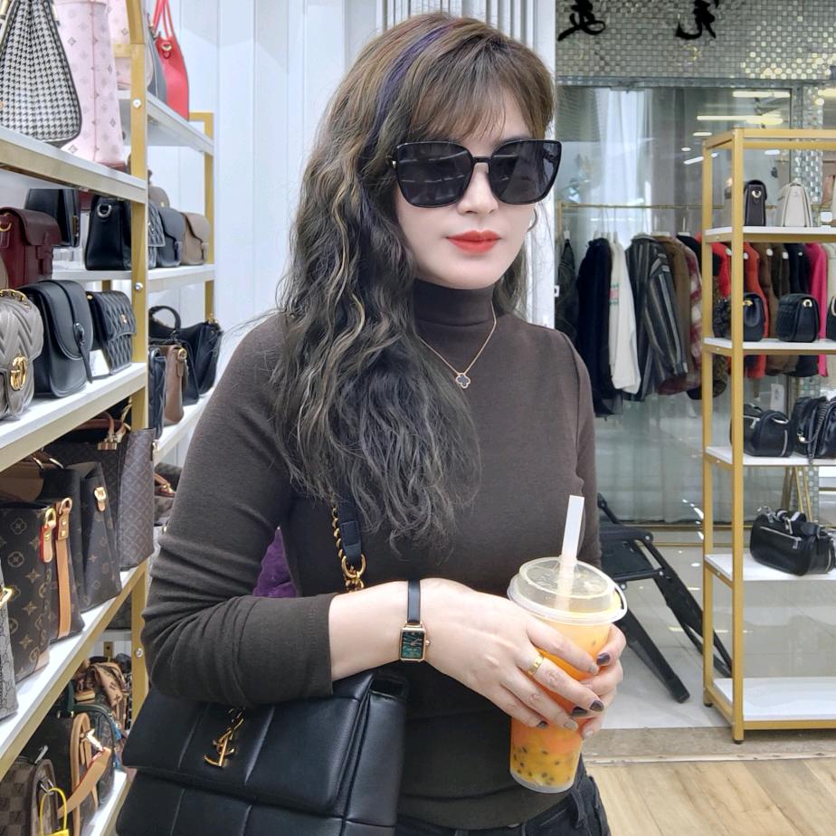 月芽弯弯☞➕鸡腿