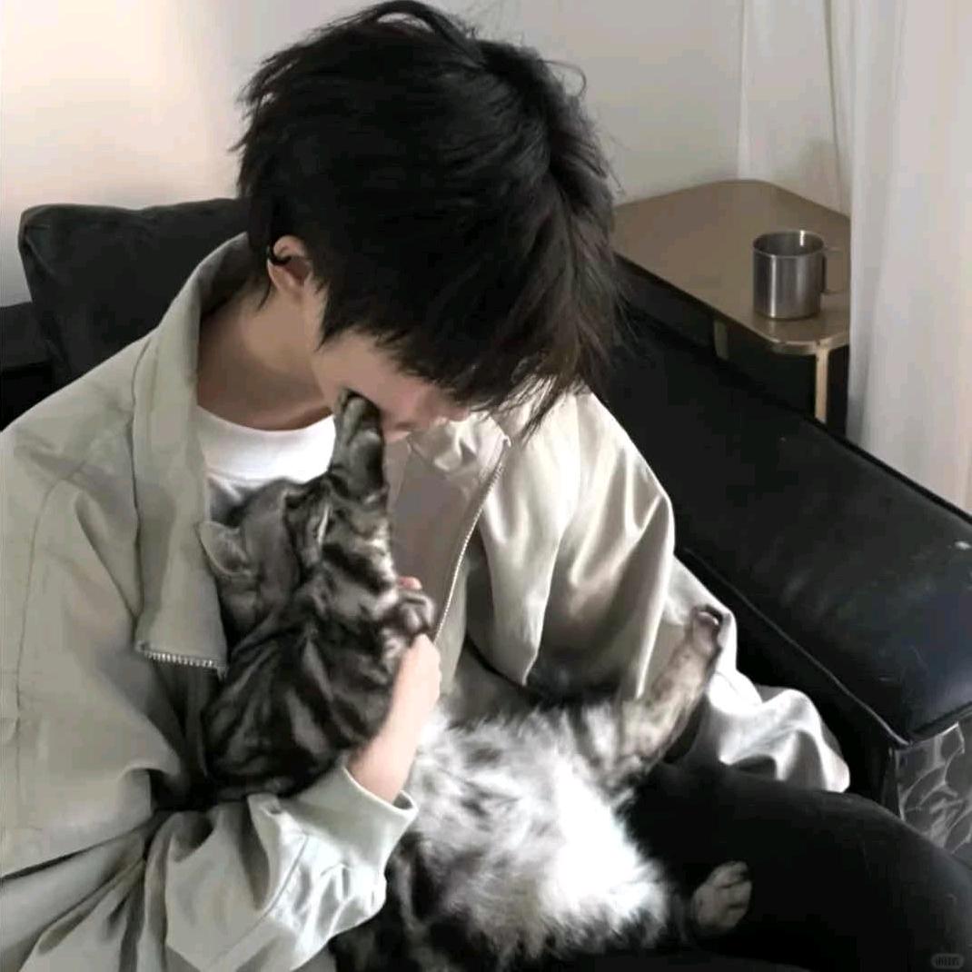 ♡ۣۖิ𝓗𝓪𝓸𝓜𝓲𝓷𝓰、