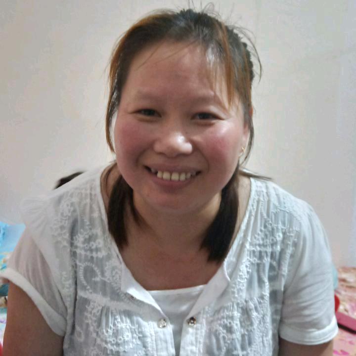 刘英