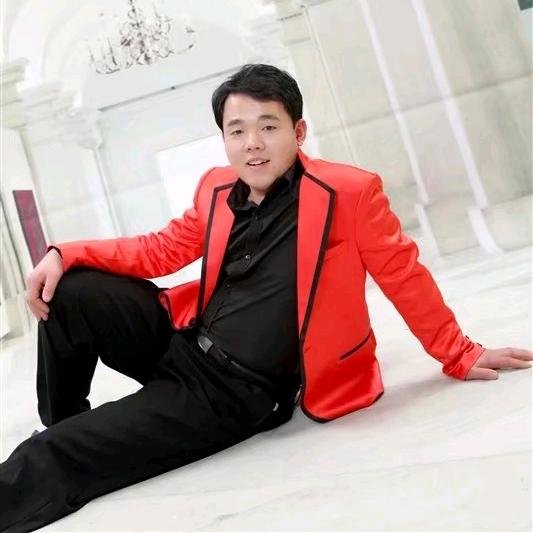 @小拇指  如你所苑