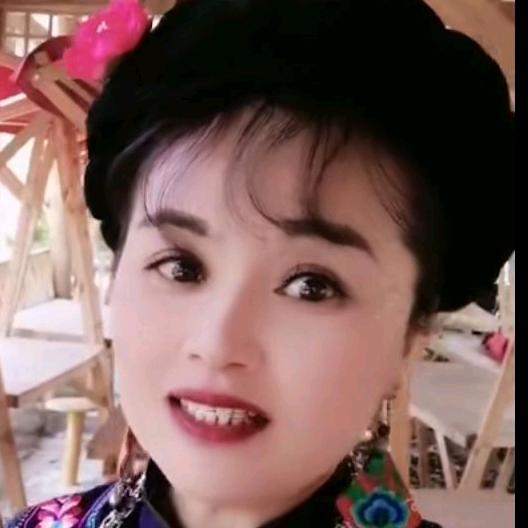 山歌阿妹。阿莲绣衣坊
