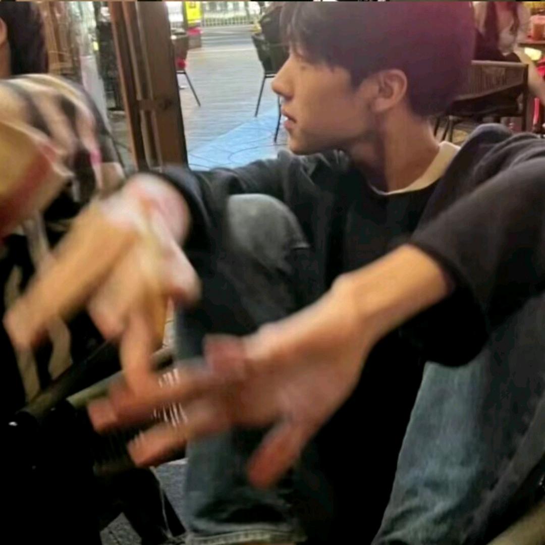 拿铁加冰半糖