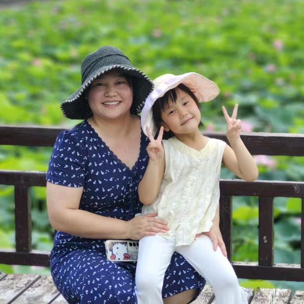 君小妹一家