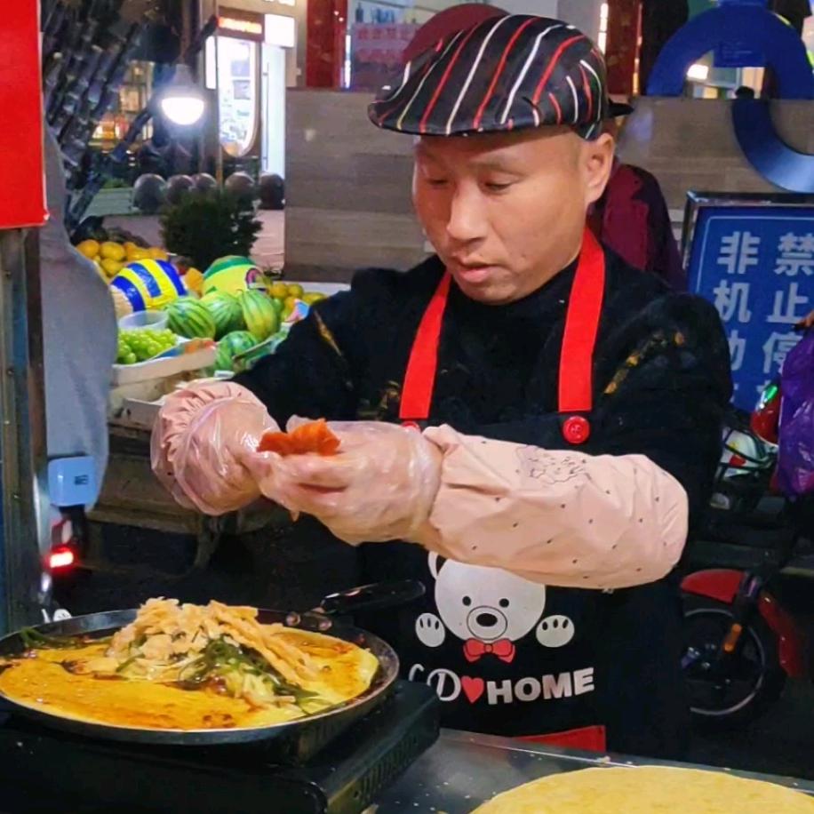 一元鸡蛋饼大叔