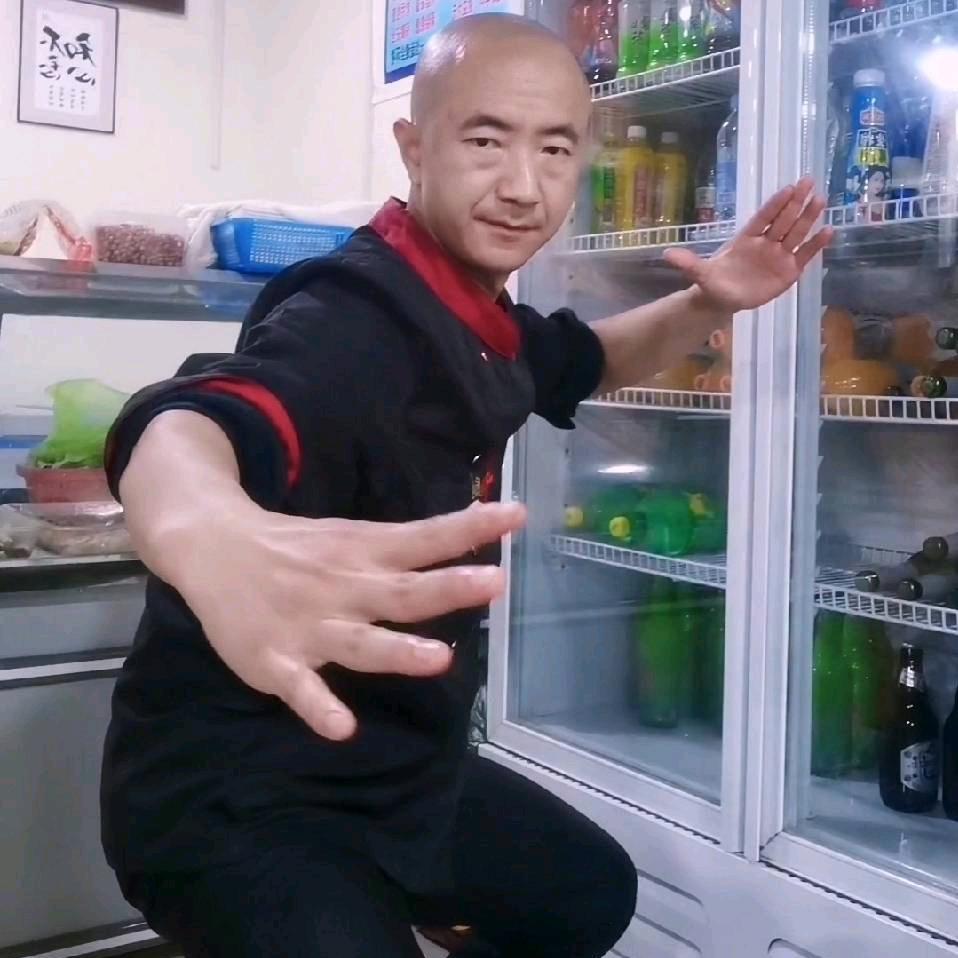 张乐.