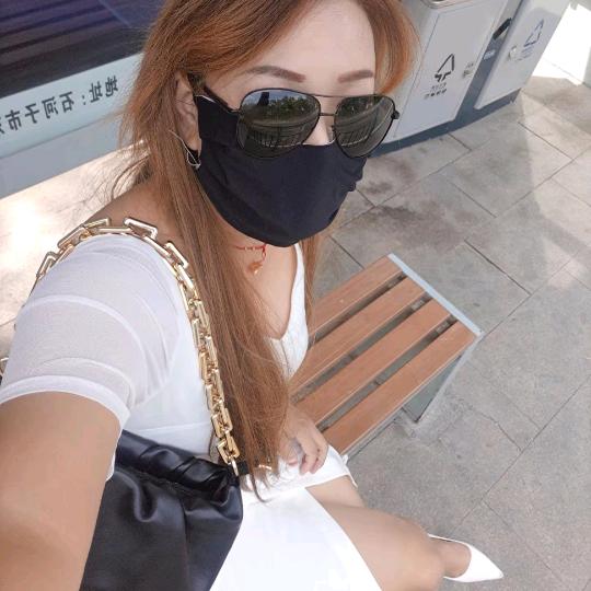娜娜