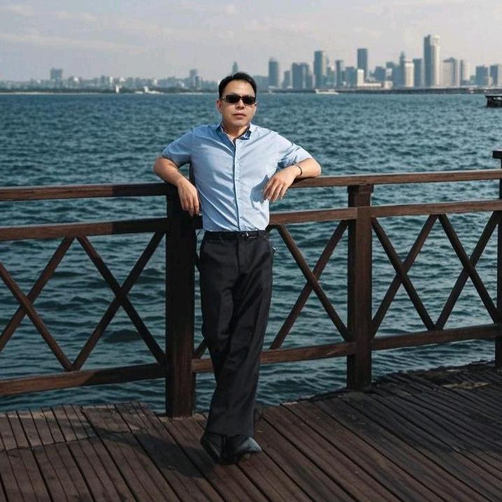 罗宇