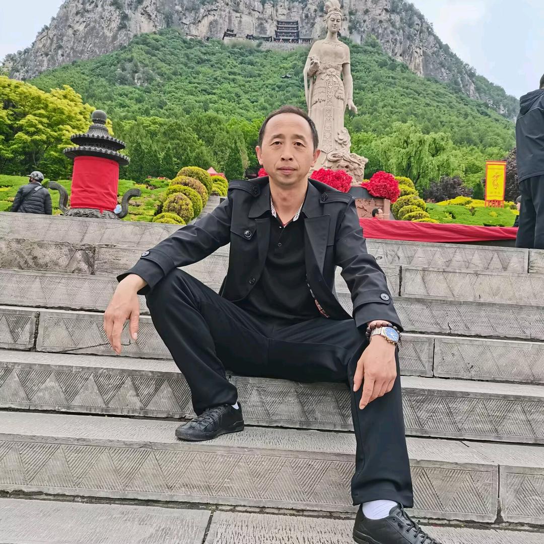 永不褪色的橄榄绿