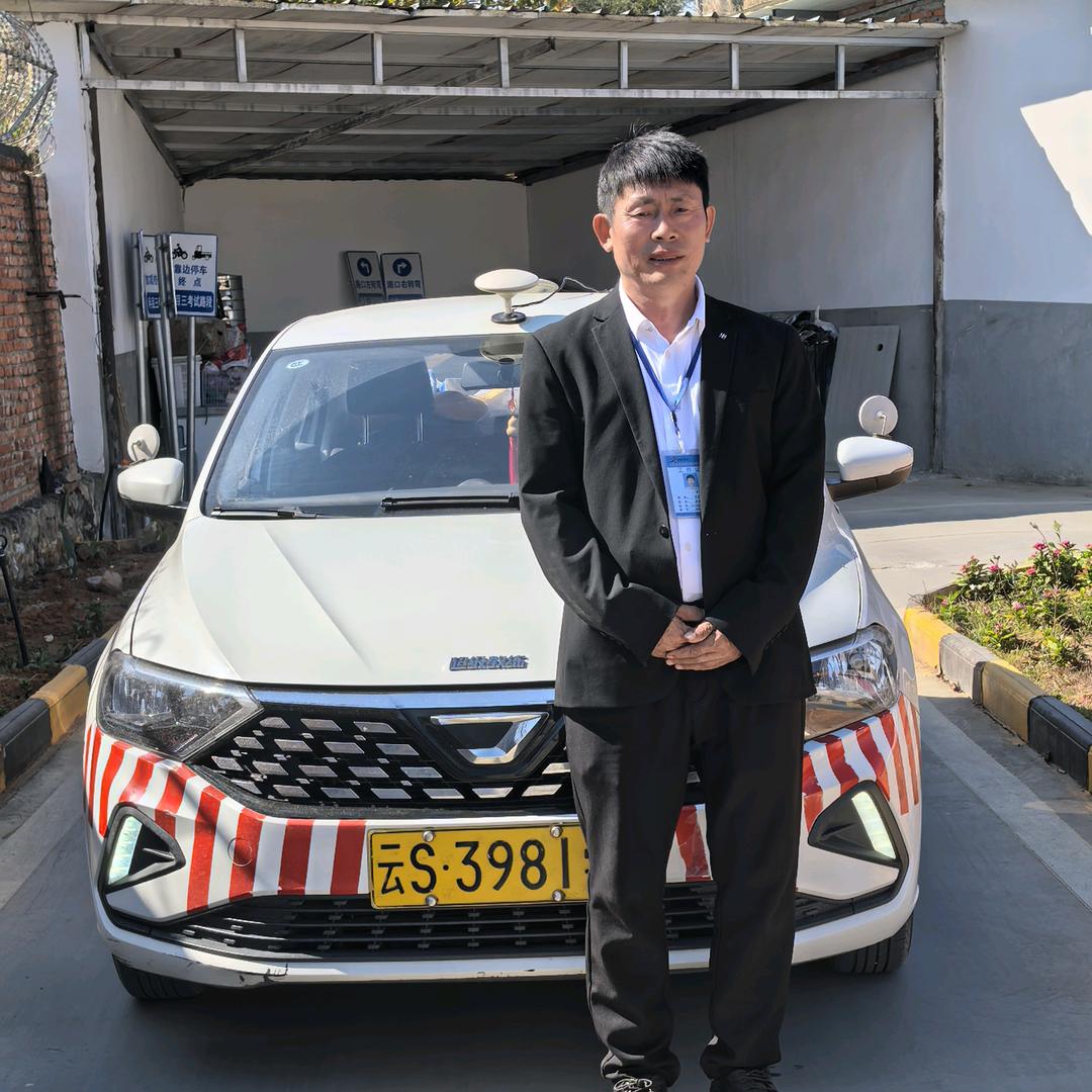 山咔咔滴阿永歌罗教练