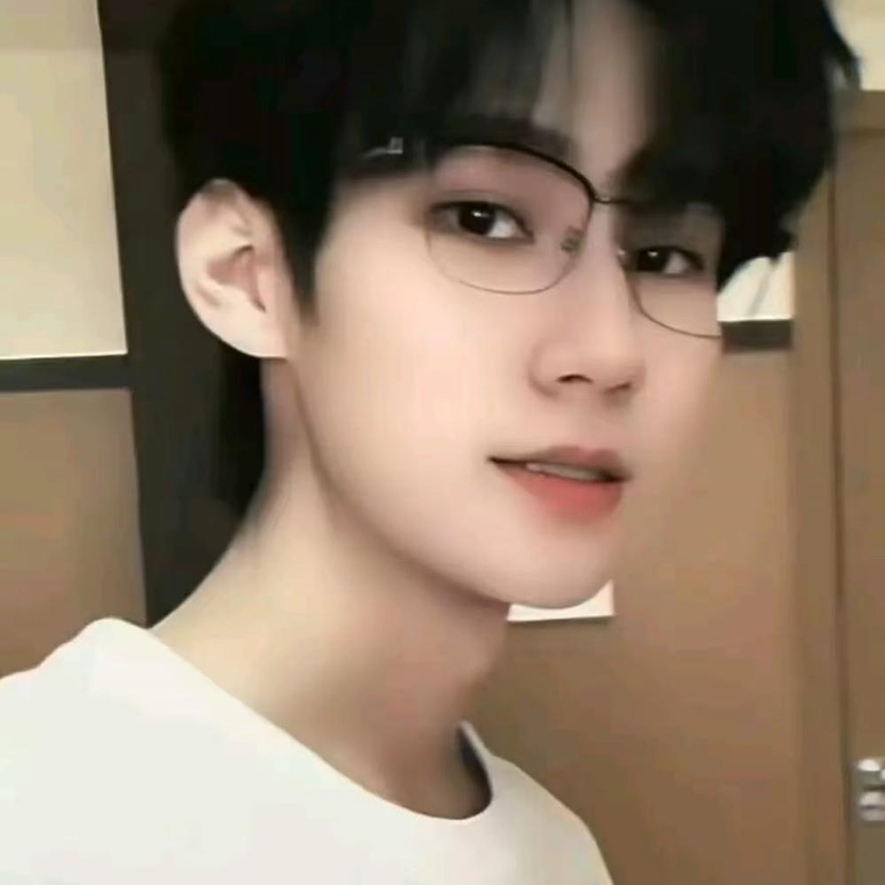 Yhx—Hjl
