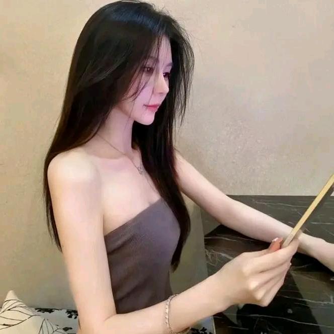 璐璐爱笑吖