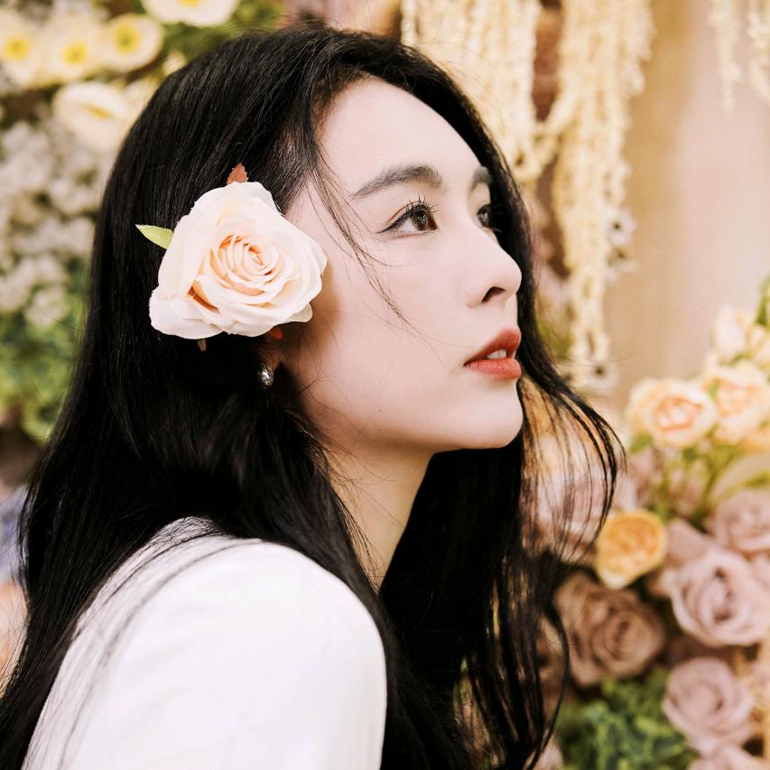 贵阳哆唻咪轻奢女装2