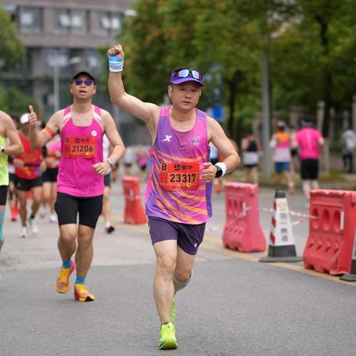 奔跑🏃的飞哥