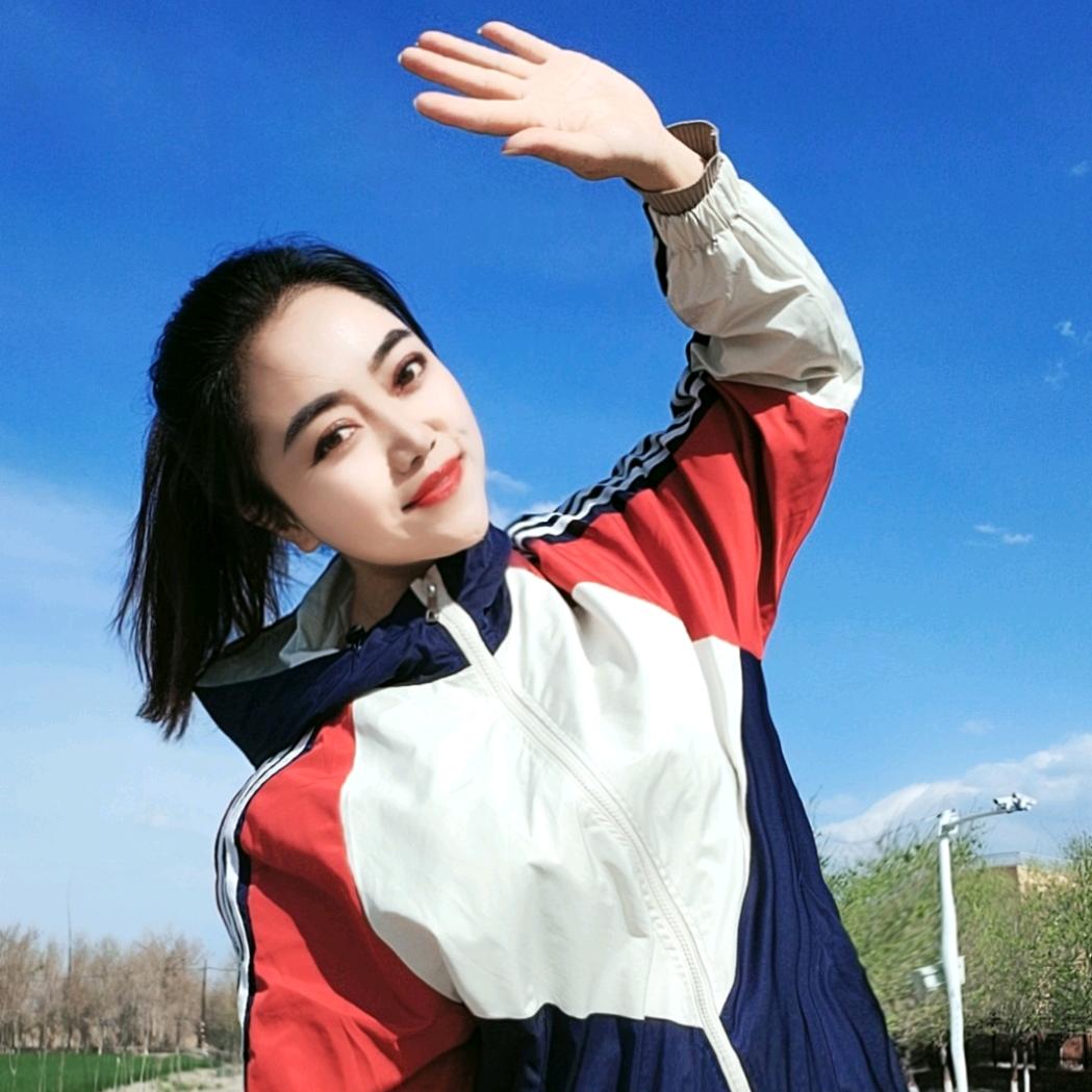 大眼妹