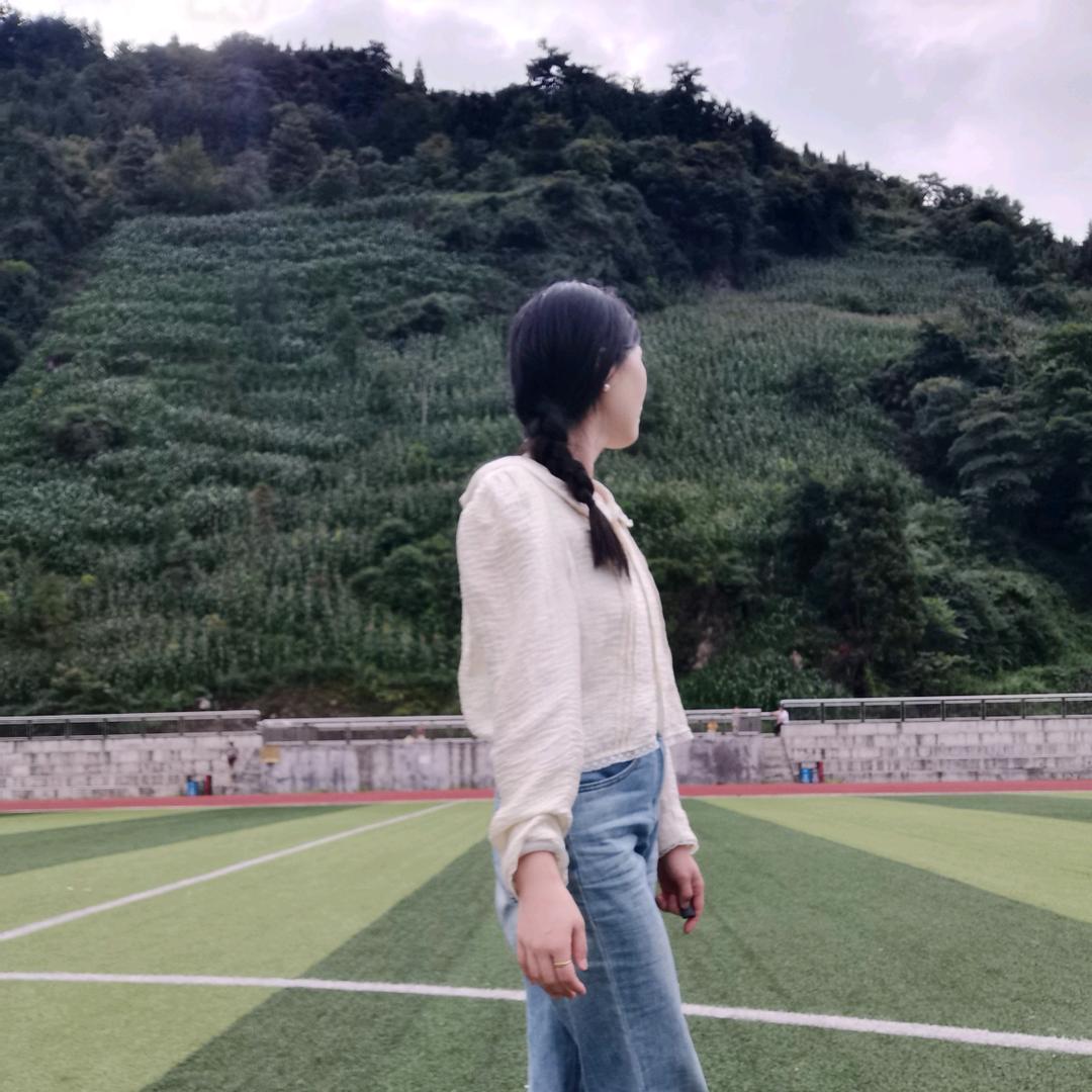 静静子