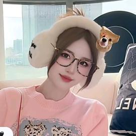 露露Lucy（OOTD分享）