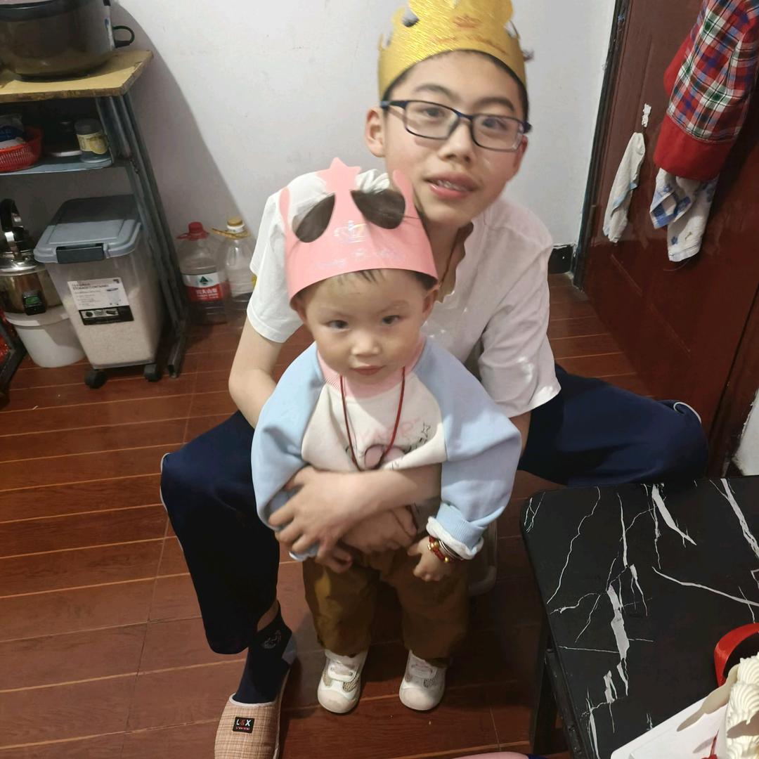 ꧁꧂๑๑༺为明༻天