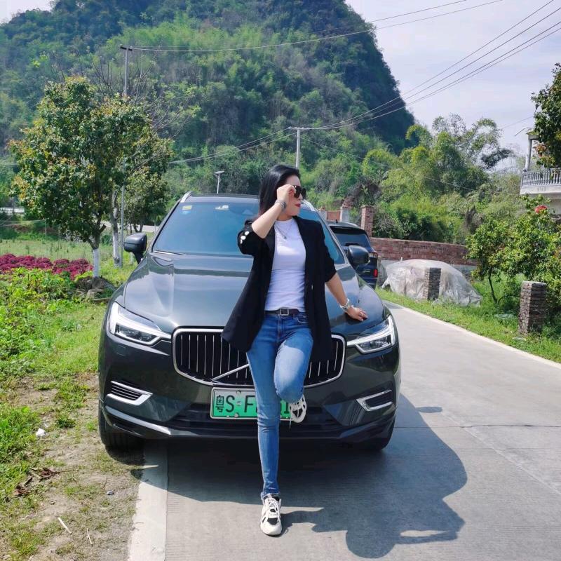 莲子姐姐橱窗应有尽有