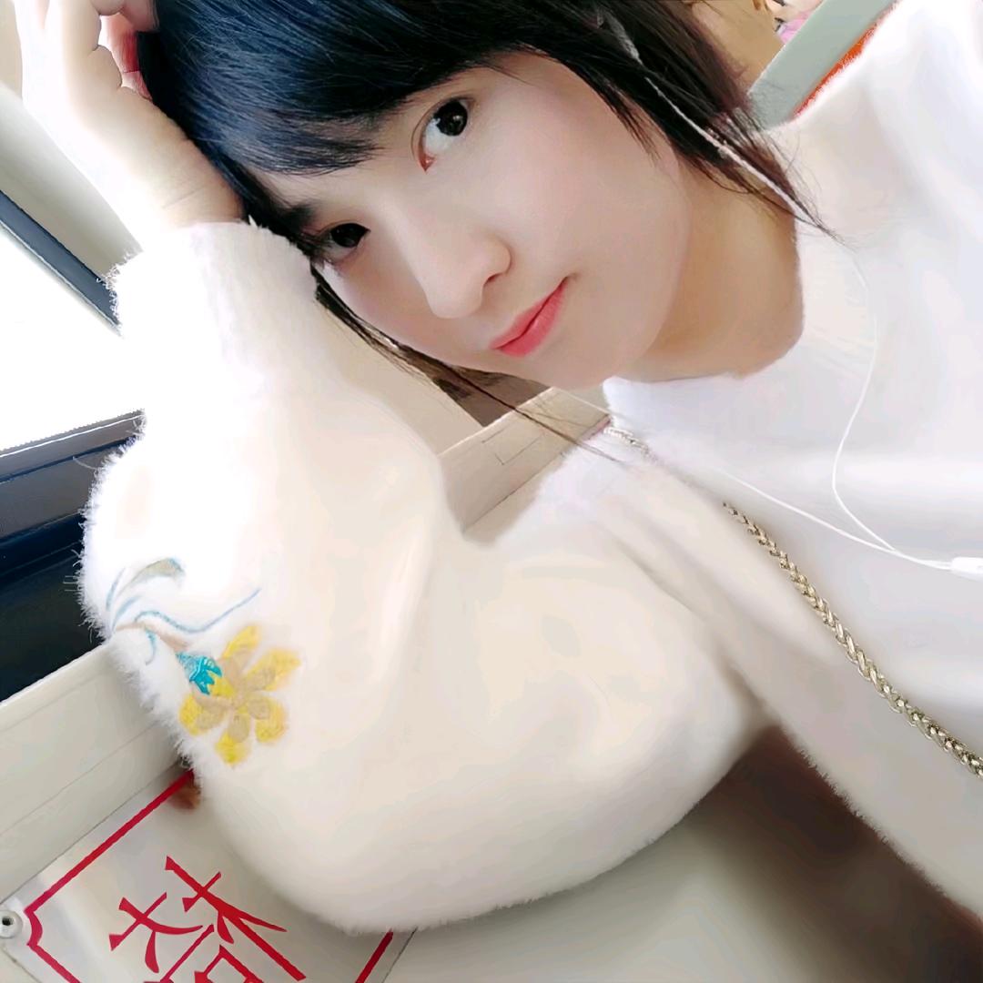 ʚ°小 玲°ɞ🍒нёιιö